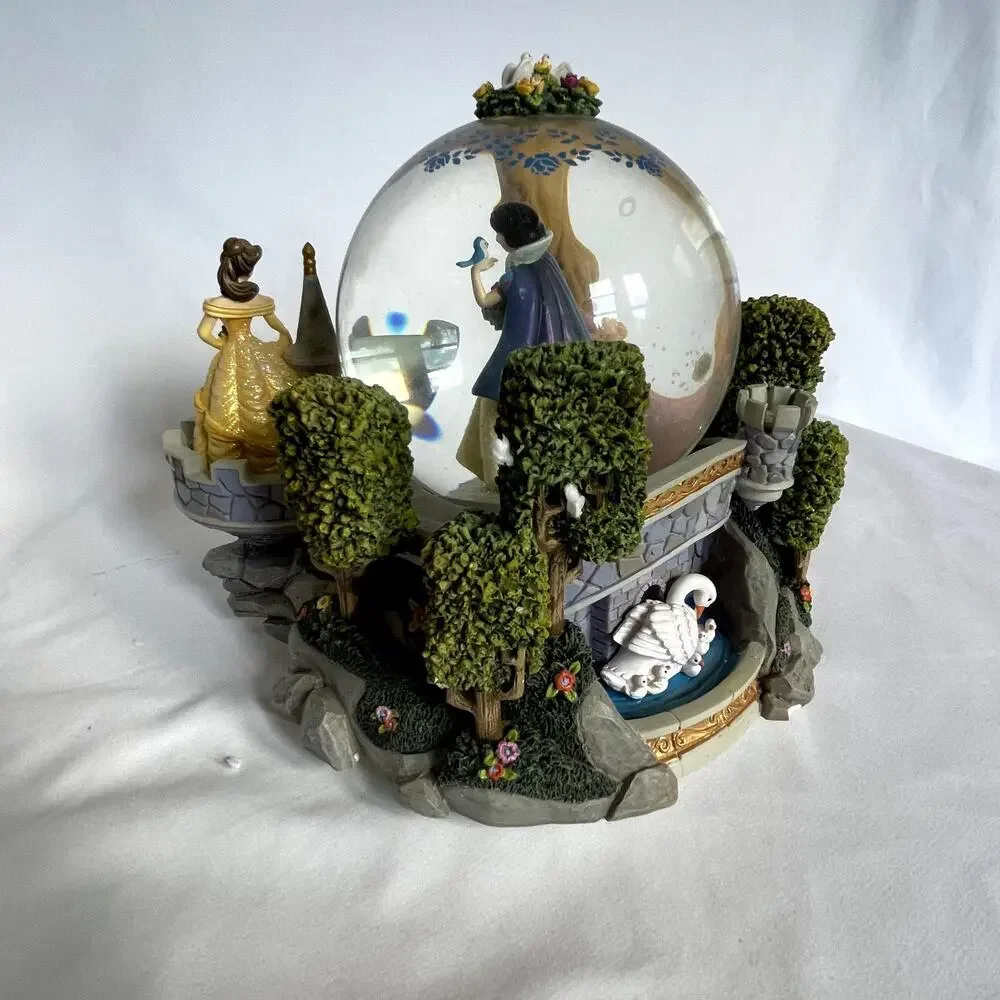 Disney‎ multi princess snowglobe once upon a dream song collectible piece